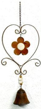 Guirlande cur,  Fleur et cloche. plat, métal rouillé, 15x33 cm 