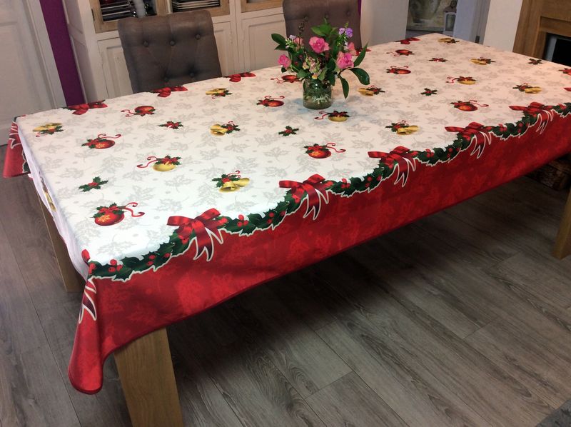 Nappe de Noël Anti-taches Plastifié 140x140 cm Père Noël Guirlande Cloches  Fleurs de Noël