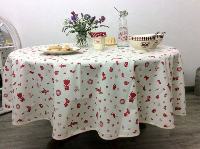 Nappe Colmar rouge all over, sur fond blanc cassé, ronde Ø 160 cm, 100% coton