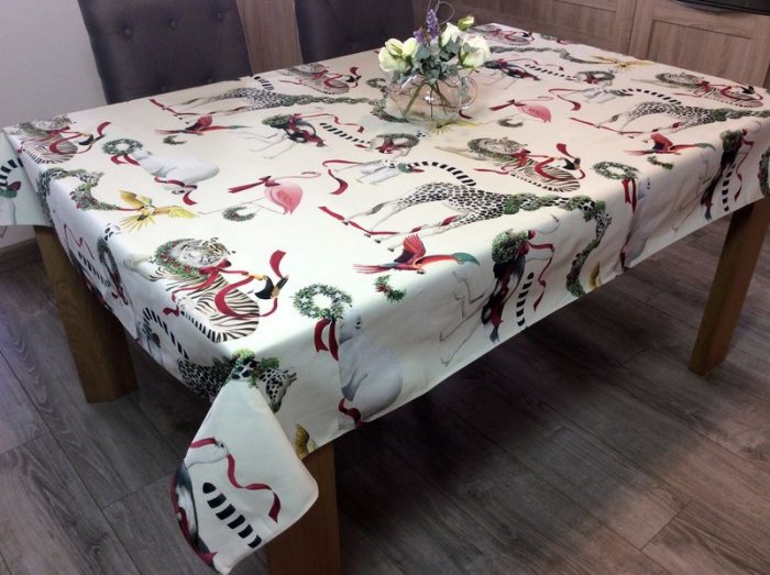 Nappe de Noël Animaux de la savane, sur fond écru, rectangulaire 140x300 cm, 100% coton panama