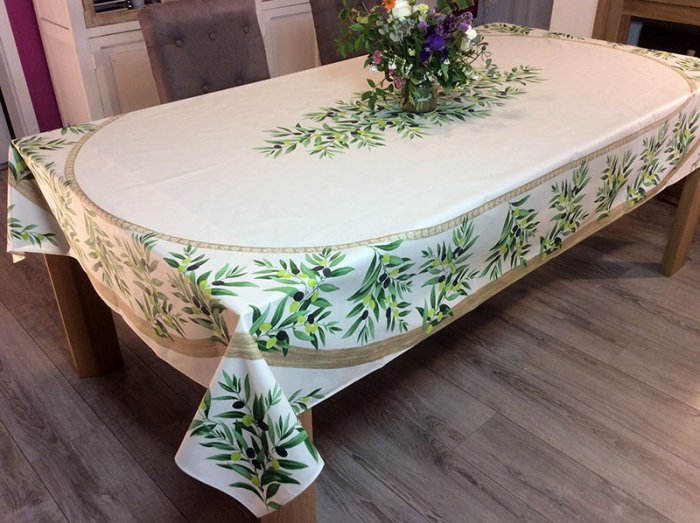 Nappe provençale Maussane, fond écru, rect-ovale 160x250 cm, 100% coton enduit anti-taches