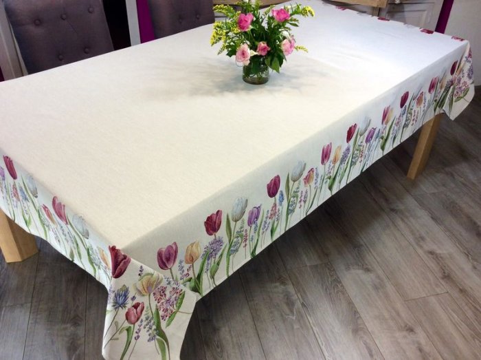 Nappe Florale, Tulipes, fleurs d'ail et lavande, fond beige, rectangulaire 160x250 cm, polycoton Jacquard