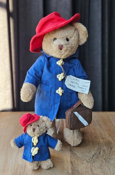 Peluche ourson, Paddington, chapeau rouge, veste bleu, 15 ou 38 cm, polyester