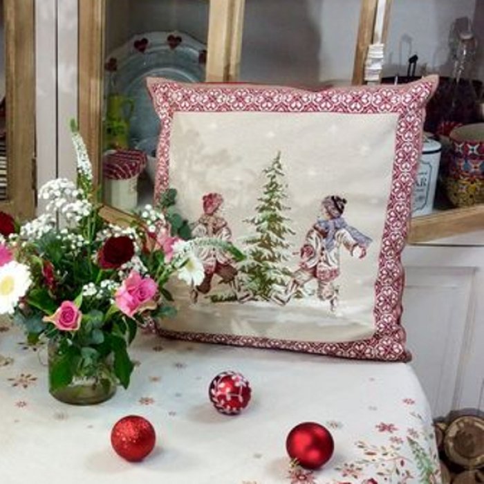 Housse de coussin, Patineurs sur glace, sur fond beige, carrée 45x45 cm, polycoton jacquard