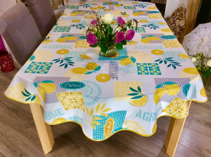 Nappe proven&ccedil;ale patchwork Agrumes, citrons, sur fond blanc, ovale 150x240 cm, 100% polyester anti-taches