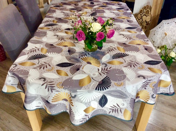 Nappe Abanicos, feuillage, dor&eacute;, blanc, gris, noir, ovale 150X240 cm, 100% polyester anti-taches