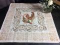 Nappe Coqs et poules, Chanteclair double bordure, écru-vert, carrée, polycoton Jacquard réversible