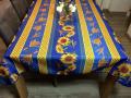 Nappe provençale Tournesols, blé et olives, bleu ou rouge, rectangulaire, 100% polyester anti-taches