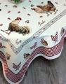 Nappe Poules et coqs Vichy, centrée, sur fond beige, carrée, polycoton jacquard
