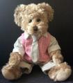Peluche ourson, chemise Vichy rouge, pantalon et cravate beige, polyester, 30 cm