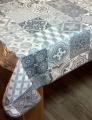 Nappe Azulejos, carreaux de ciment et arabesques, gris, rectangulaire 100% polyester anti-taches