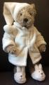 Peluche ourson, peignoir, pantoufles et bonnet blancs, 38 cm, polyester