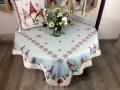 Nappe d'hiver, Lutins sur la neige, centrée, fond bleu, carrée, polycoton jacquard