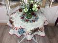 Nappe de Noël, Couronnes et boules de Noël, centrée, effet marbré, ronde, polycoton jacquard