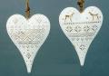 Coeur blanc, rennes, flocons, arabesques dorés, 16x11x2 cm, métal