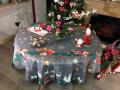 Nappe Traîneau blanc du père Noël, sapins, étoiles et flocons de neige, gris ou rouge, ronde Ø 160 cm, 100% polyester anti-taches