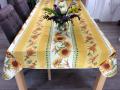 Nappe provençale Tournesols, blé et olives, bleu ou rouge, rectangulaire, 100% polyester anti-taches