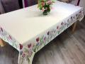 Nappe Florale, Tulipes, fleurs d'ail et lavande, fond beige, rectangulaire 160x250 cm, polycoton Jacquard