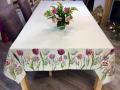 Nappe Florale, Tulipes, fleurs d'ail et lavande, fond beige, rectangulaire 160x250 cm, polycoton Jacquard