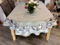 Nappe hivernale, Ours polaire à Noël, centrée, ovale 160x250 cm, polycoton jacquard