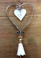 Guirlande coeur, fleur et clochette, plat, 15x24 cm, métal blanc