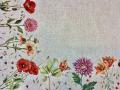 Nappe Fleurie, coquelicots, dahlias, lys, fond beige, centrée, rectangulaire 160x250 cm, polycoton Jacquard