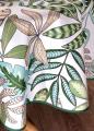 Nappe Feuillage tropical, sur un fond blanc, ronde Ø 180 cm, 100% polyester anti-taches