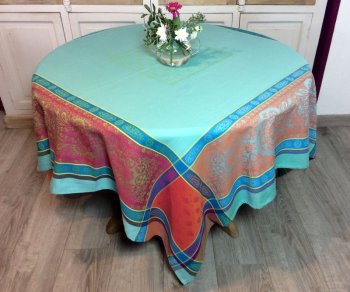 Nappe Vaucluse turquoise réversible, carrée 160x160 cm, 100% coton Jacquard traitée Téflon, déperlant et anti-taches