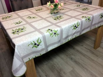 Nappe provençale Olivade, carreaux sur fond blanc, rectangulaire 150x240, 100% polyester anti-taches