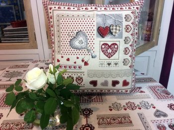 Housse de coussin, Coeurs, beige, carrée, beige-rouge-gris, polycoton, 45x45 cm