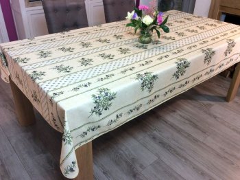 Nappe Rectangulaire Brodée Papillons Sur Voile Polyester – Beige, 160x260 Cm, Neuve