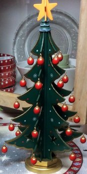 Sapin de Noël, Boules rouges, vert, base socle doré, 38,50x19 cm, bois
