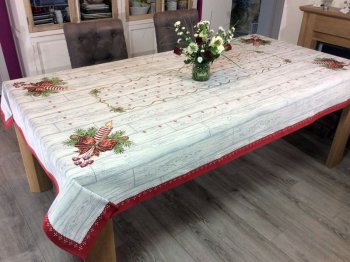 Nappe de Noël, Bougies et pommes de pin de Noël, centrée, effet lambris, rectangulaire 140x240 cm, polycoton jacquard