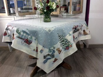 Nappe de Noël, Carrousel de Noël, sapins et chiens, centrée, carrée, polycoton jacquard