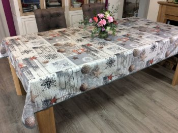 Nappe Hivernale, boules, flocons, étoiles, gris, marron, rectangulaire, 100% polyester anti-taches