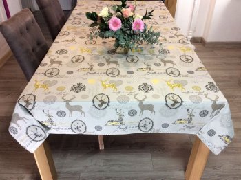 Nappe Montagne, Rudolf, arabesques, cerfs dorés et coeurs, fond gris blanc, rectangulaire, polycoton jacquard