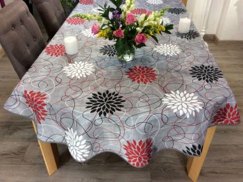Nappe Rosaces, blanc, rouge, noir, sur un fond gris, ovale 150x240 cm, 100% polyester anti-taches