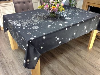 Nappe Constellation Noël, flocons argentés, gris ou anthracite, rectangulaire 150x200 cm, 100% polyester anti-taches