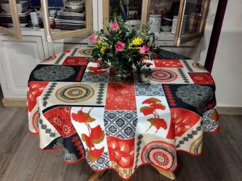 Nappe Patchwork, feuilles de Ginkgo, géométriques et arabesques, rouge ou safran ou bleu, ronde Ø160 cm, 100% polyester anti-taches