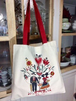 Sac Alsace, couple d'Alsaciens, coeur, bretzel, fond écru, 39x41 cm, 100% coton
