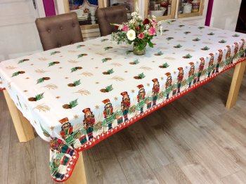 Nappe de Noël, à bordure casse-noisettes, pommes de pin, rouge, vert, jaune, fond blanc, rectangulaire 150x240, polyester anti-taches