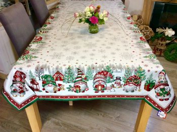 Nappe Montagne, Bal des lutins enchantés, sapins, flocons, beige, rouge, vert, centrée, rectangulaire 140x260 cm, polycoton jacquard 