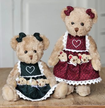Peluche oursonne et ses trois bébés, robe rouge ou robe verte, 30 cm, polyester